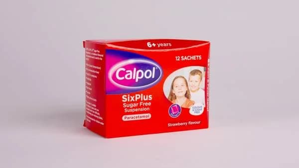 Calpol Sixplus Sugar Free Suspension Paracetamol 12 Sachets Strawberry Flavour 6 Yrs